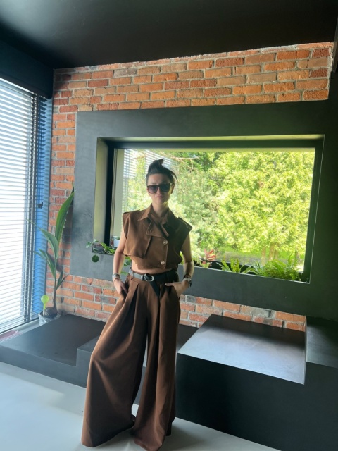 Elegancki komplet brąz