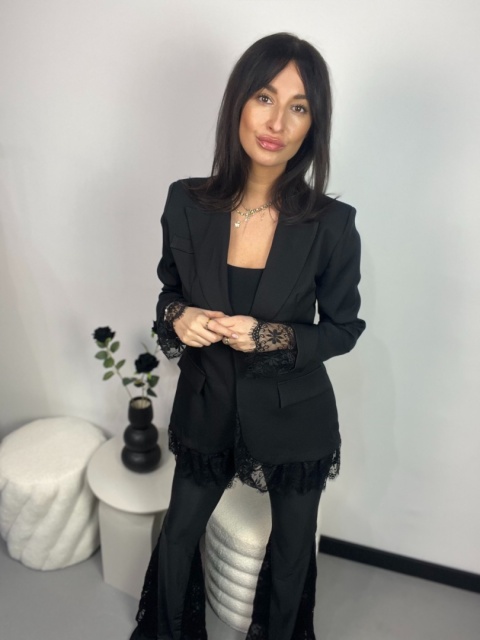 Marynarka z koronką