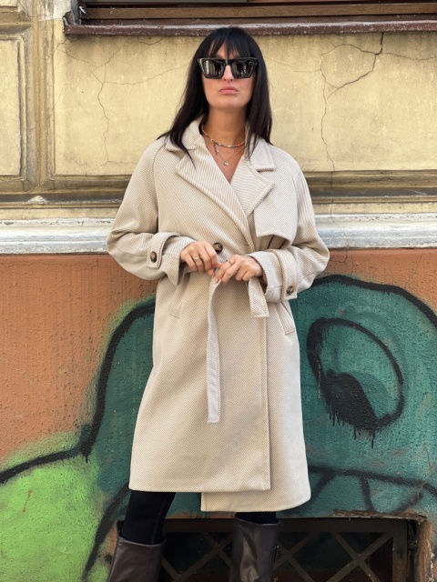 Płaszcz z paskiem śmietanka