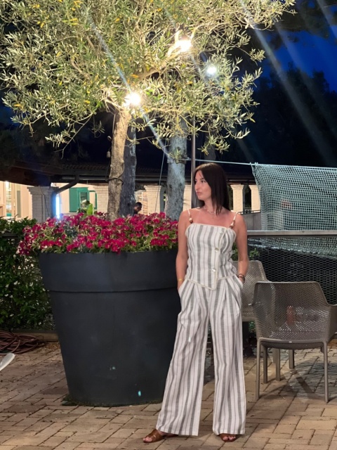 Komplet z ozdobnymi kamieniami