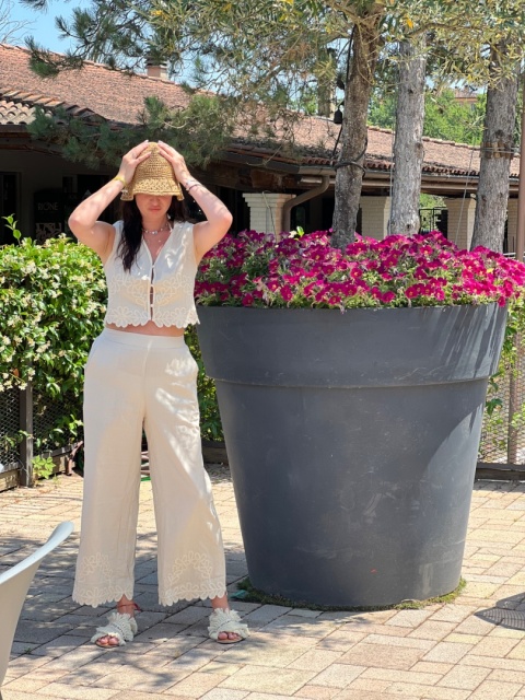 Komplet beżowy z wzorem