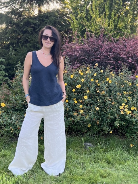 Lniana koszulka na ramiączkach granat