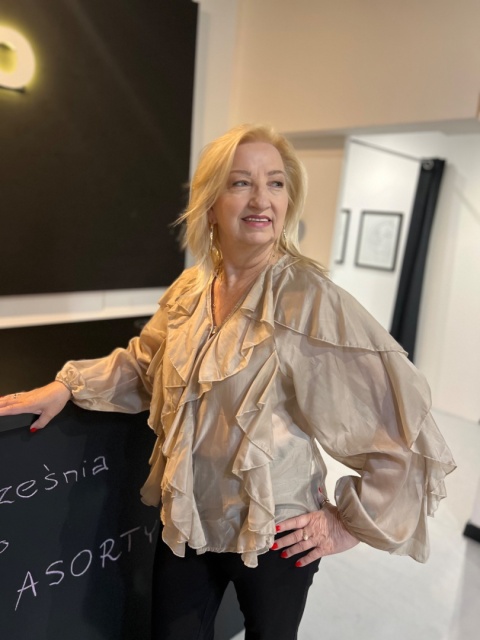 Koszula z falbanami beż