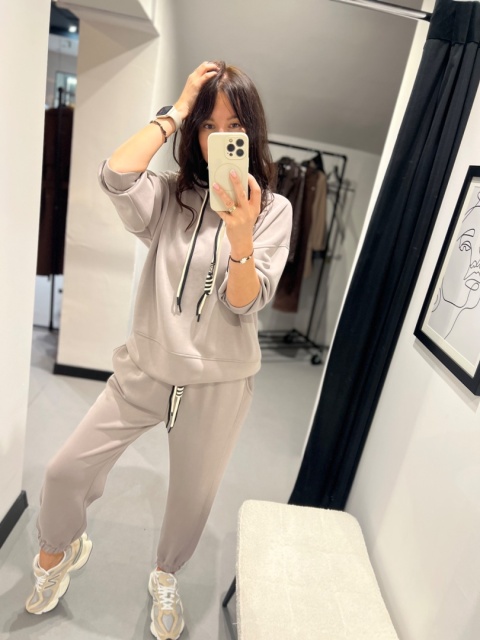 Komplet dresowy z kapturem szary