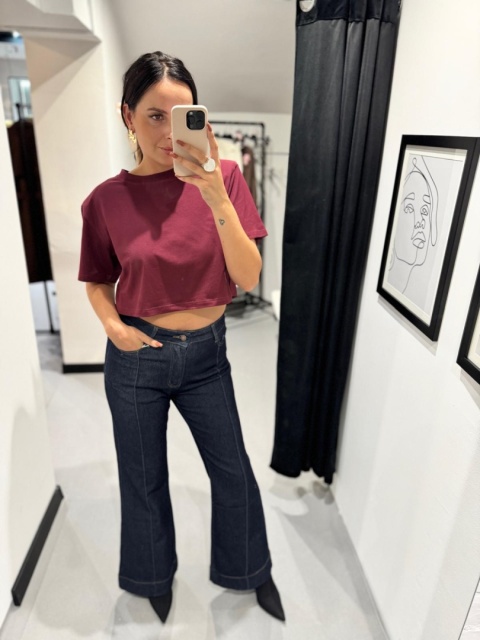 Jeansy z rozszerzaną nogawką