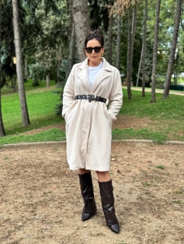 Jesienny płaszcz śmietanka