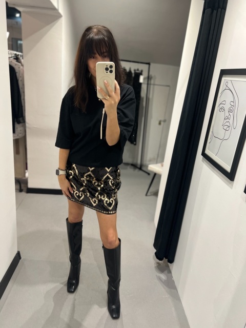 Cekinowa mini z sercami