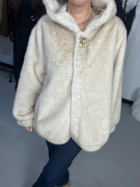 Futrzana kurtka beż