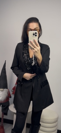 Marynarka z cekinowym kołnierzem