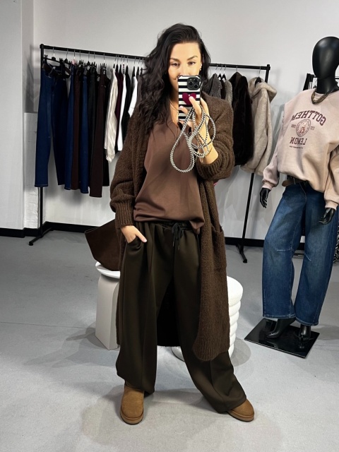 Szerokie spodnie dresowe czekolada