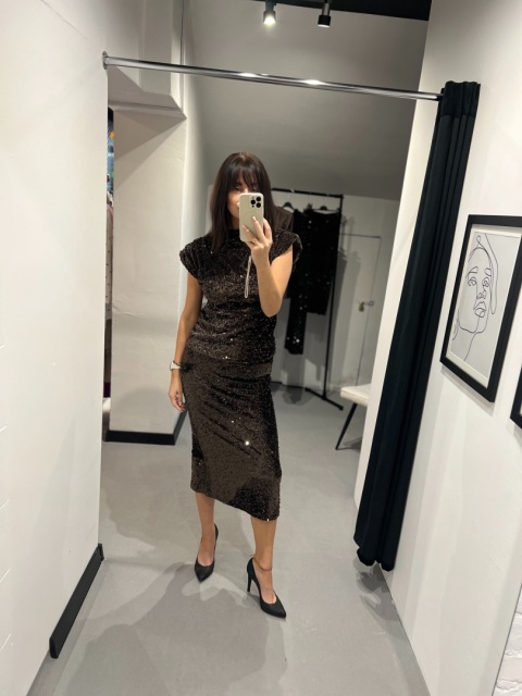 Welurowa spódnica czekolada