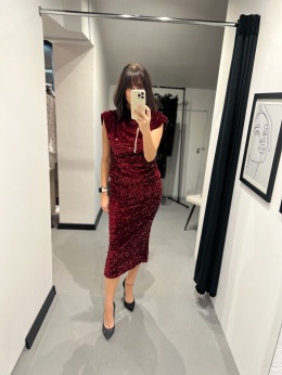 Welurowa spódnica czerwień